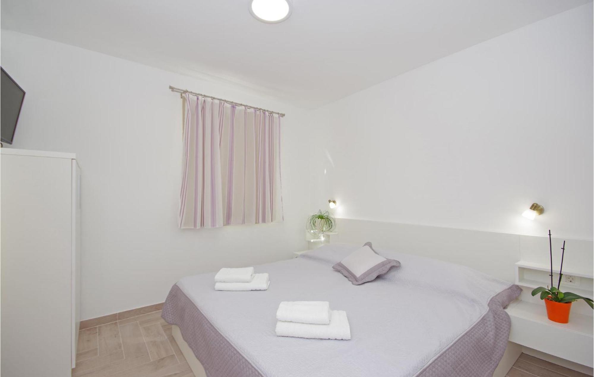 Awesome Home In Drvenik With Wifi Dış mekan fotoğraf